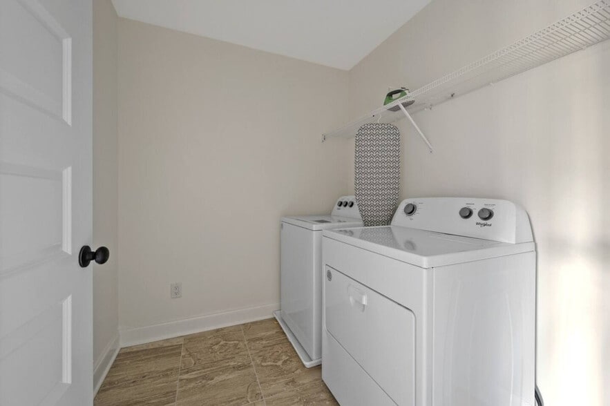 Building Photo - 3319 Old Hickory Blvd