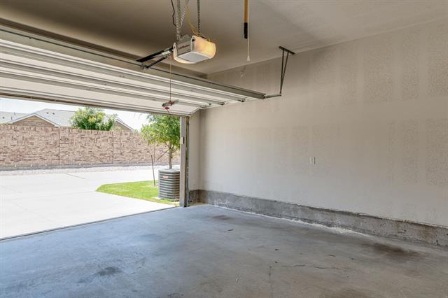 Building Photo - 1237 Pebblebrook Dr
