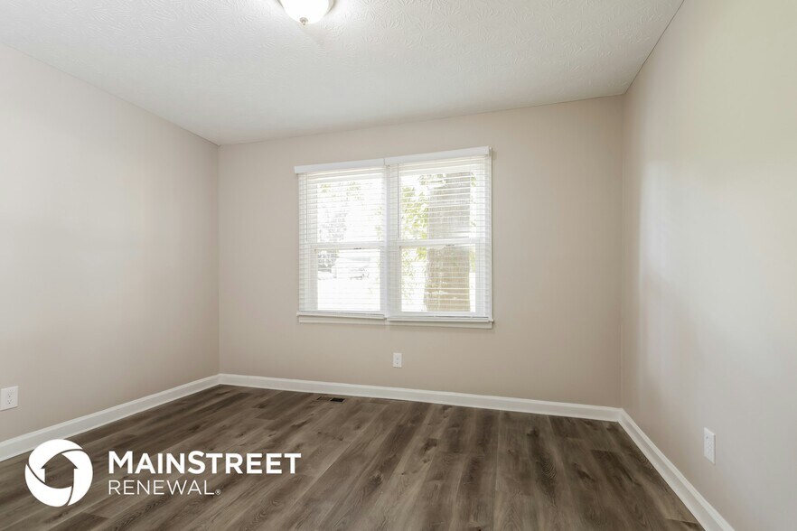 Building Photo - 15 Cedar Creek Dr