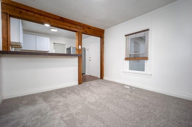 Building Photo - 1013 NW 45th St