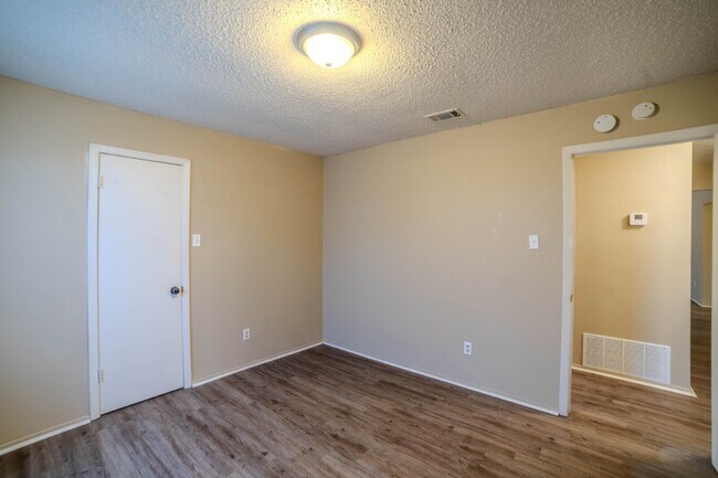 Building Photo - For Lease in Killeen, TX! Beautiful 3-Bedr...