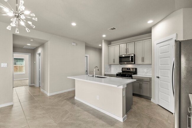 Building Photo - 3915 Sparkman Ln