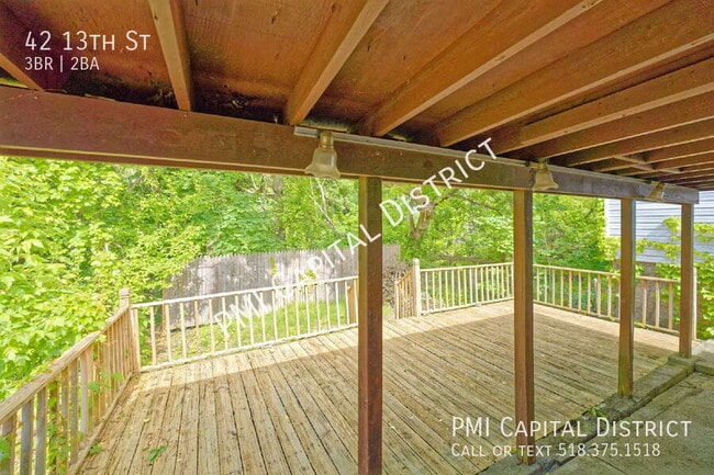 Building Photo - 42 13th St