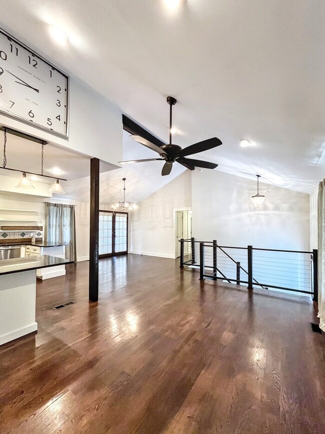 Building Photo - 640 Tobylynn Ct