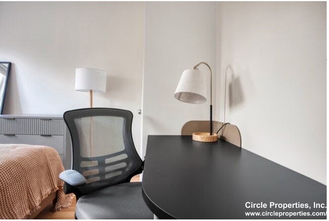 Building Photo - 1611 Tremont St