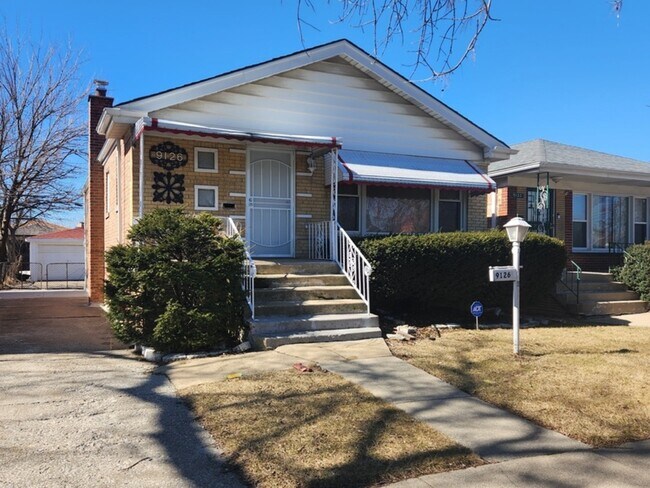 Primary Photo - 9126 S Emerald Ave