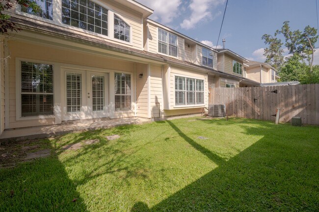 Building Photo - 16031 Cassandra Park St
