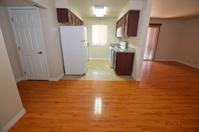 Building Photo - 5160 Indian River Dr