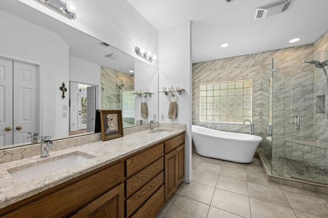 Building Photo - Serene Oasis on Nearly 2 Acres With a Pool!!