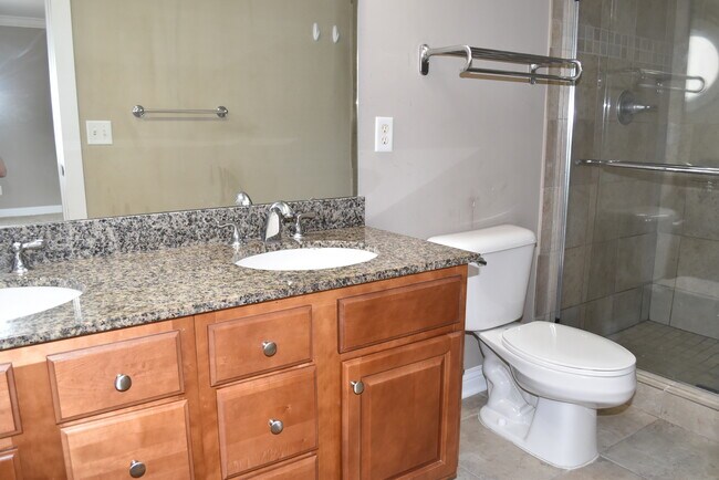 Building Photo - 2105 Herrick Ave