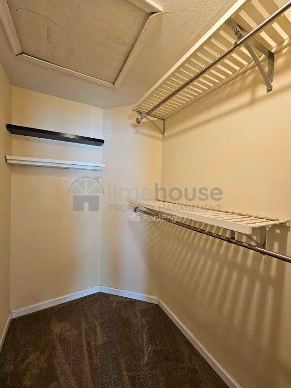 Building Photo - 1408 Colon Ave