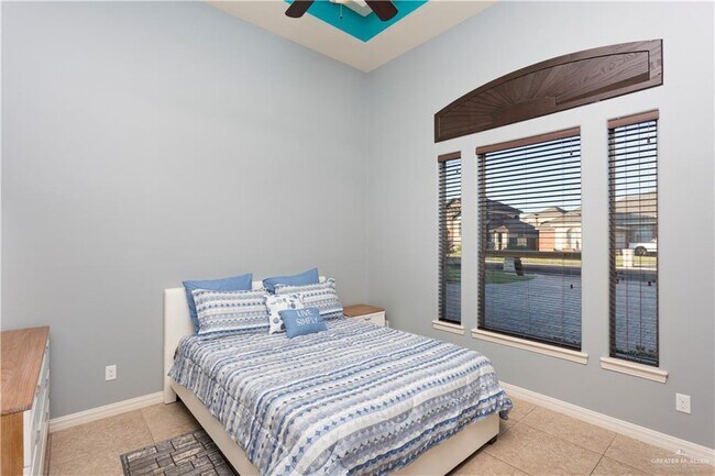 Building Photo - 1316 Poblano Ln