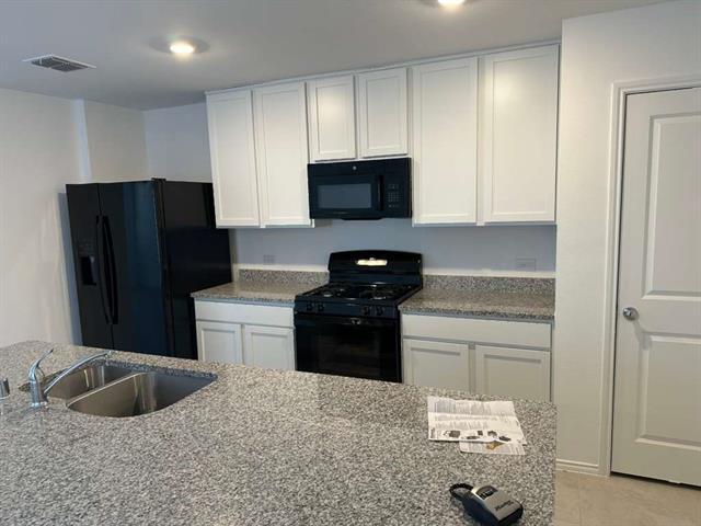 Building Photo - 1790 Courage Crk