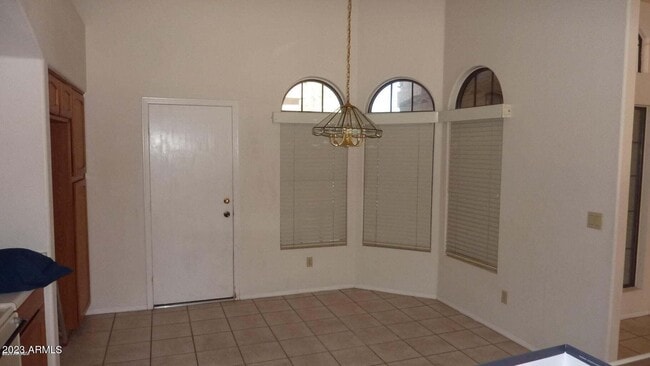 Building Photo - 14835 S 26th Way