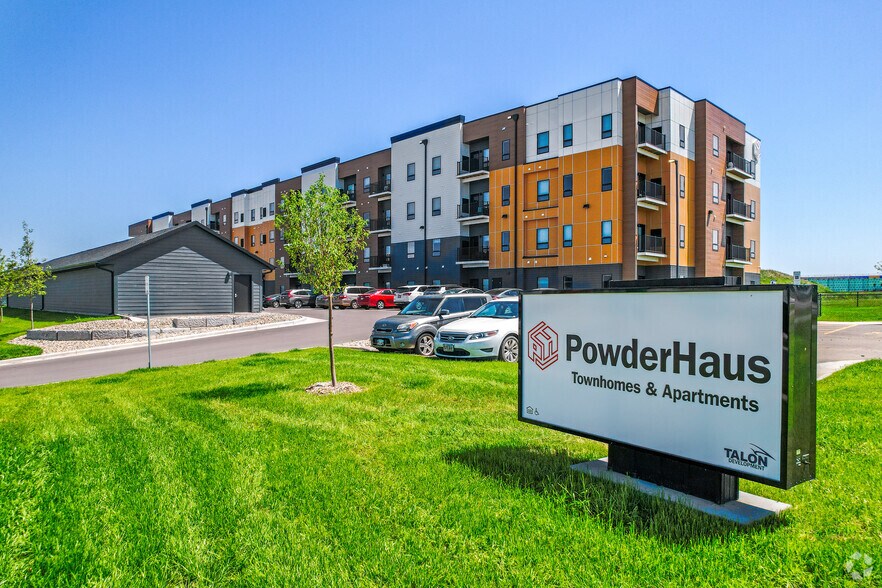 PowderHaus Apartments & Townhomes 2811 S Burnsfield Ave Sioux Falls