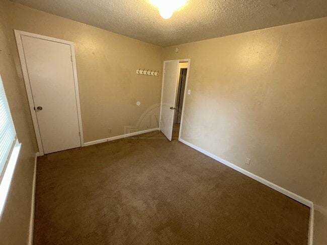 Building Photo - 510 N 24th St