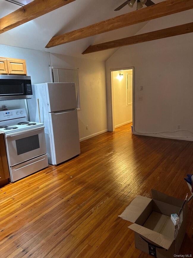 Building Photo - 198 South St