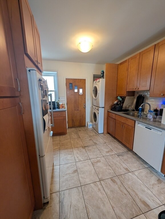 Building Photo - 256 Aspinwall Ave