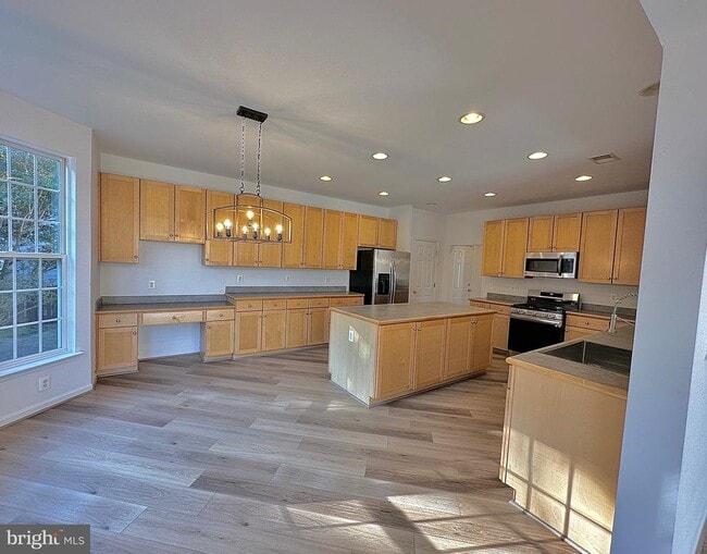 Building Photo - 1300 Walker Dr