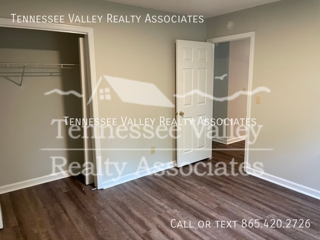 Building Photo - 800 Kirk Ave