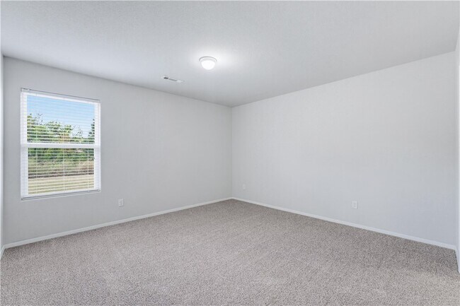 Building Photo - 225 W Marietta Way