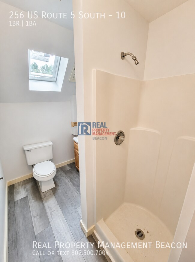Building Photo - 256 US-5
