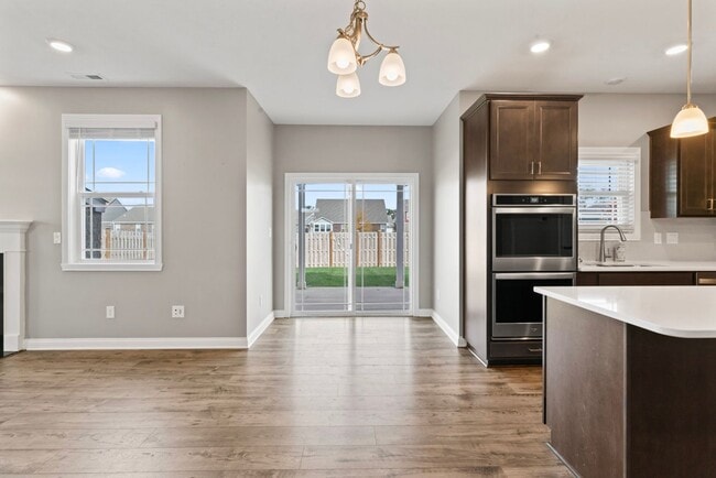 Building Photo - Fenced Yard, Zionsville Schools, Pet Friendly