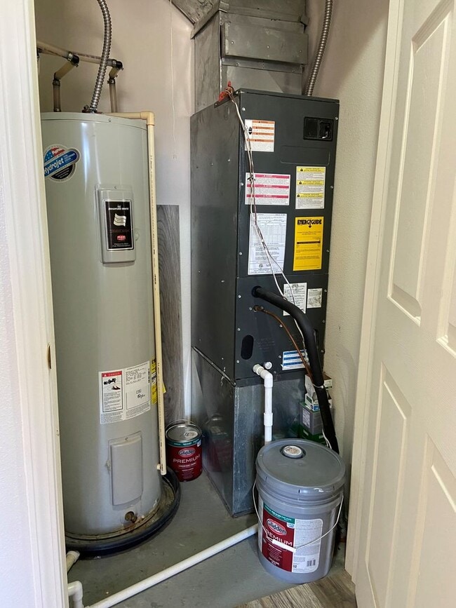 Building Photo - Condominium in Academy Commons