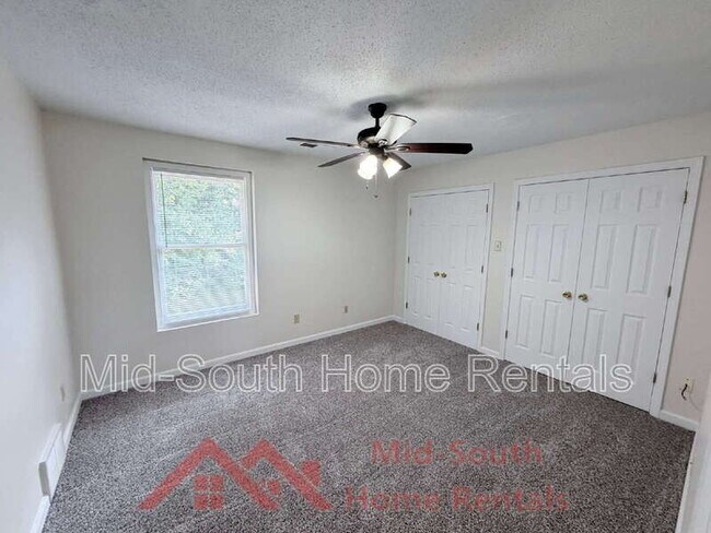 Building Photo - 8971 Meaghan Dr