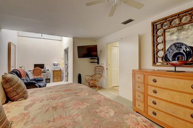 Building Photo - 19550 Sawgrass Dr