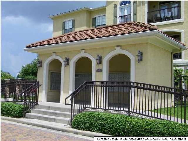 Building Photo - 2BR/2BA Condo in Gated Community - The Res...