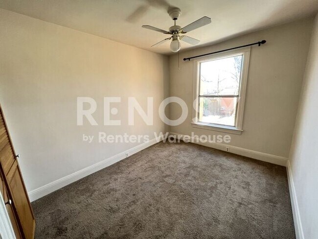 Building Photo - Charming 1 Bed / 1 Bath Duplex with basement Near Washington Park – Available Now!