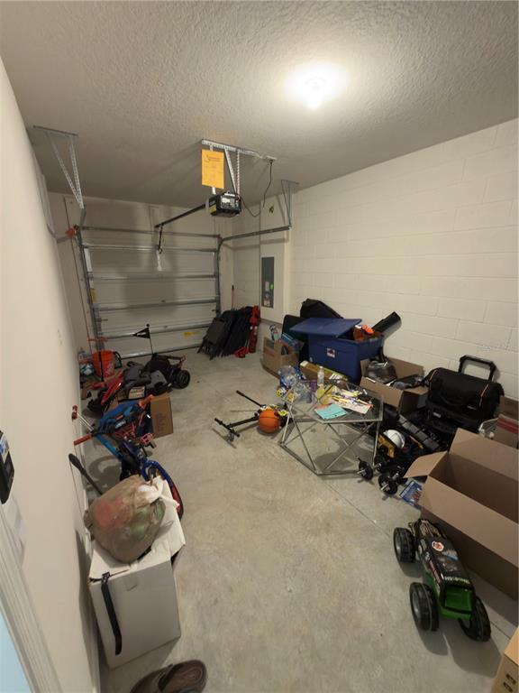 Building Photo - 1206 Balsam Dr.