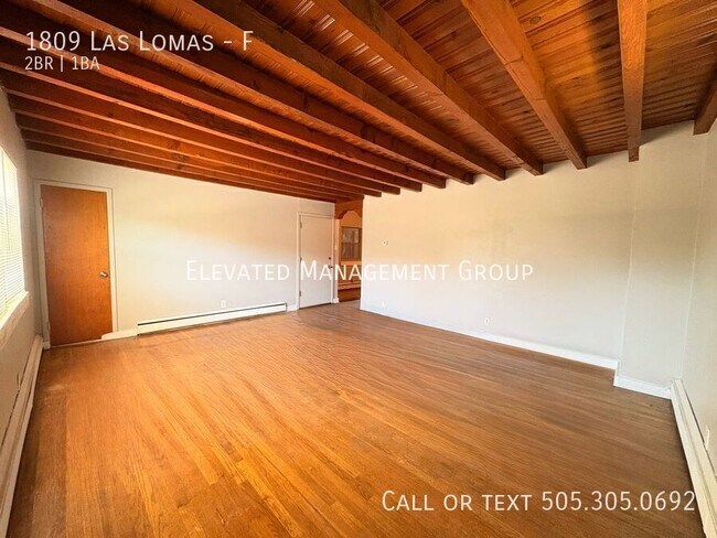 Building Photo - 1809 Las Lomas Rd NE