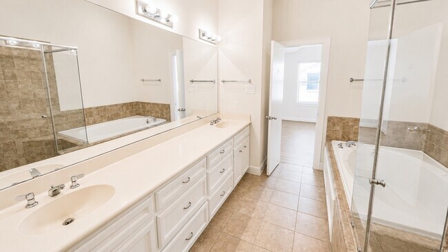 Building Photo - 2710 Hullsmith Dr