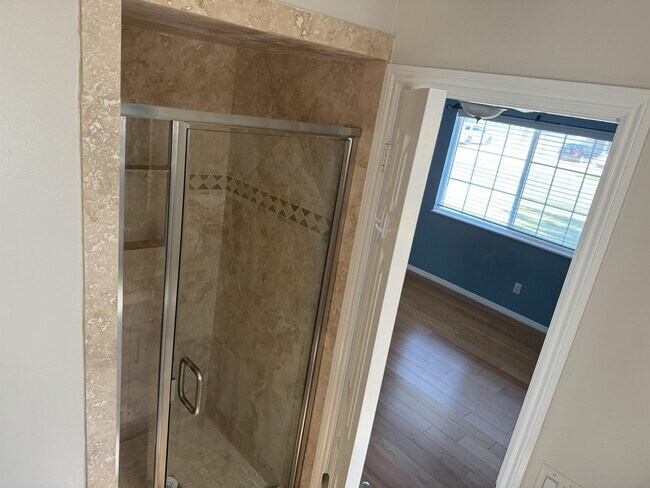 Building Photo - 14461 Chateau Ln