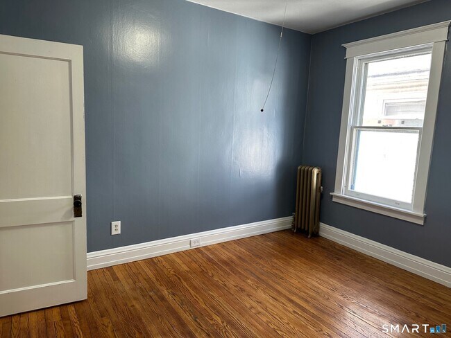 Building Photo - 20 Taylor St