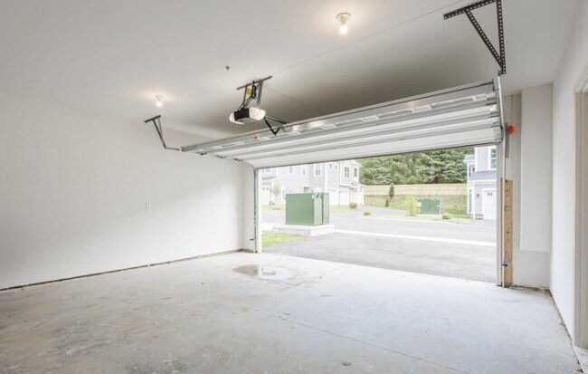 Building Photo - 1061 Dryden Rd