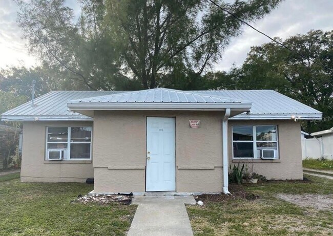Primary Photo - 2416 10th St W
