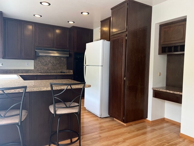 Building Photo - Elegant Executive Home Westborough SSF  5 ...