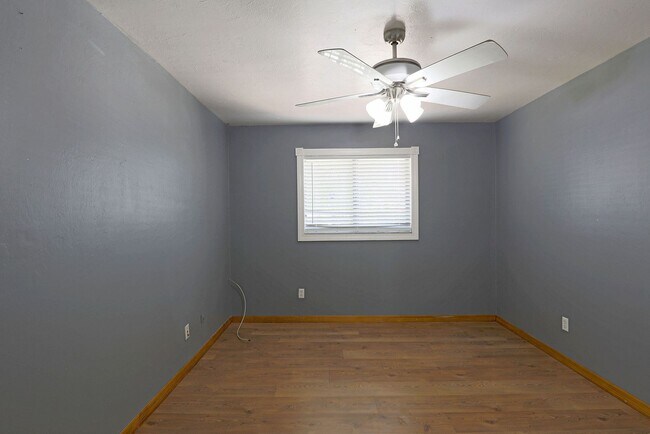 Building Photo - Duplex Cape Coral 3818