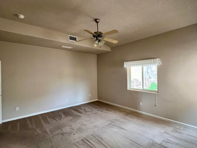 Building Photo - 2217 Mayapan Rd SE