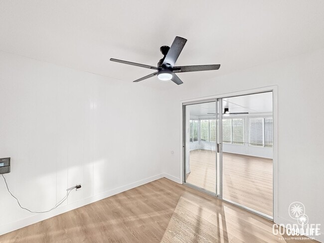 Building Photo - Coastal Charm Meets Modern Living in Beautiful Encinitas