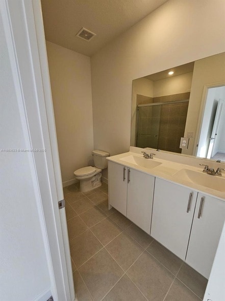 Building Photo - 96 SE 11th Ct