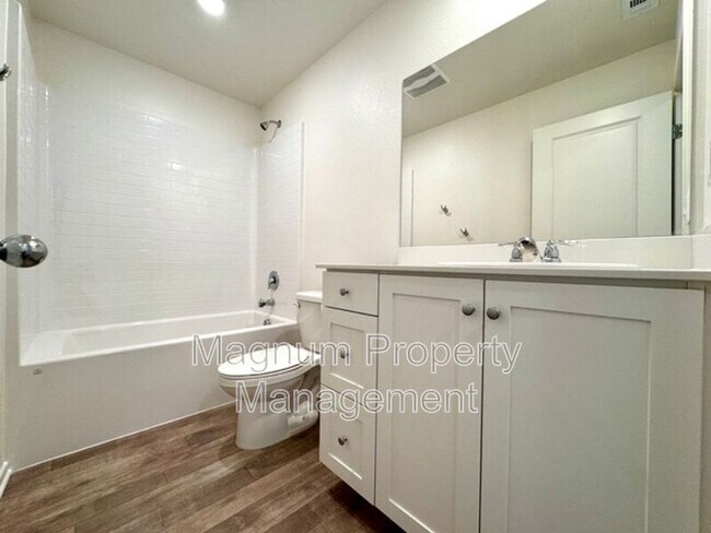 Building Photo - 31050 Rosebud Dr