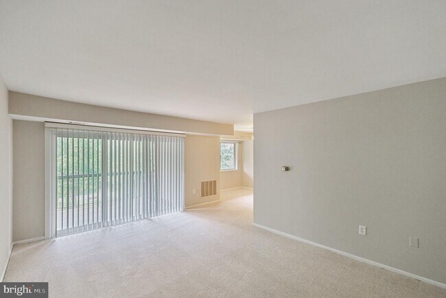 Building Photo - 212 Park Terrace Ct SE