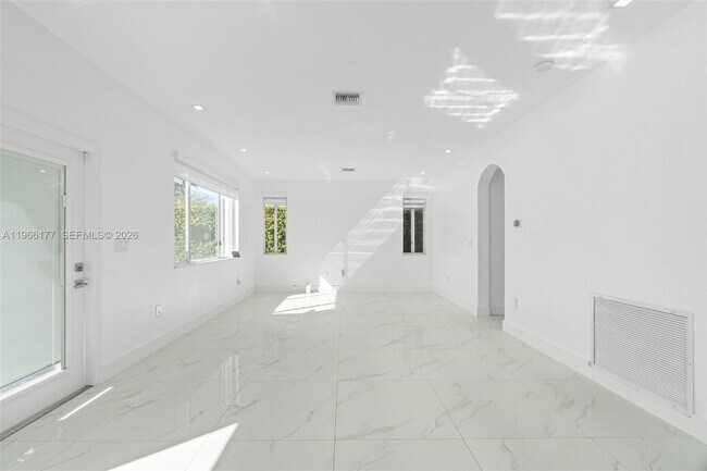 Building Photo - 15786 SW 141st St