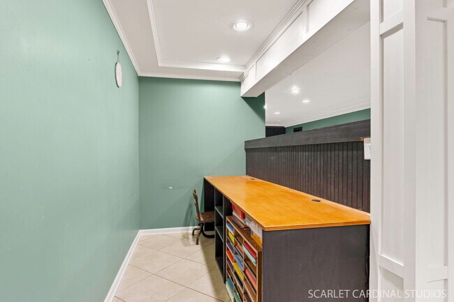 Building Photo - 2783 Hillsboro Blvd