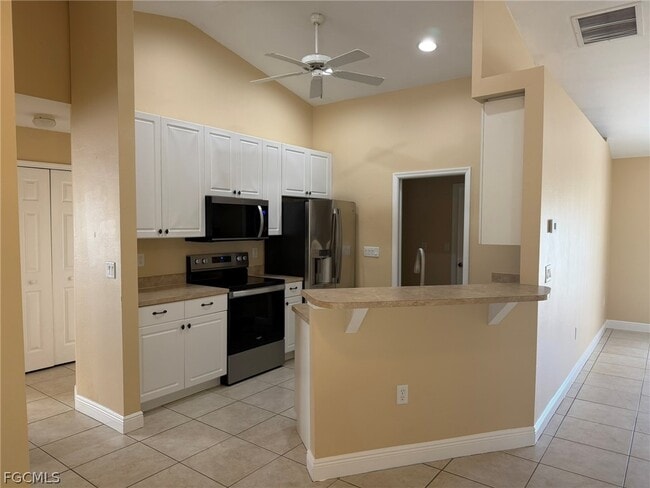 Building Photo - 2553 NW 21st Ave