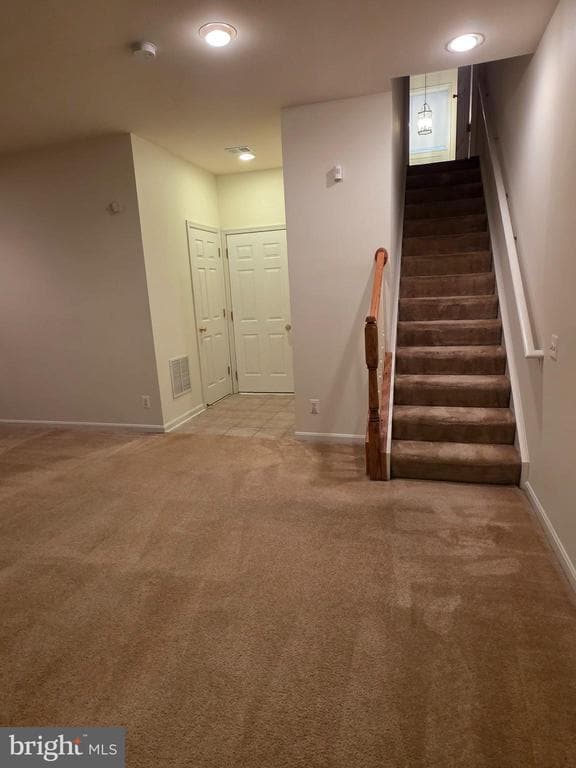 Building Photo - 43855 Chadwick Terrace